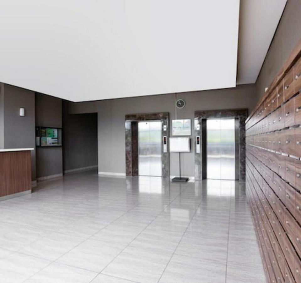 Dinda Apartment Serpong Green View Ciater Hilir Exterior photo