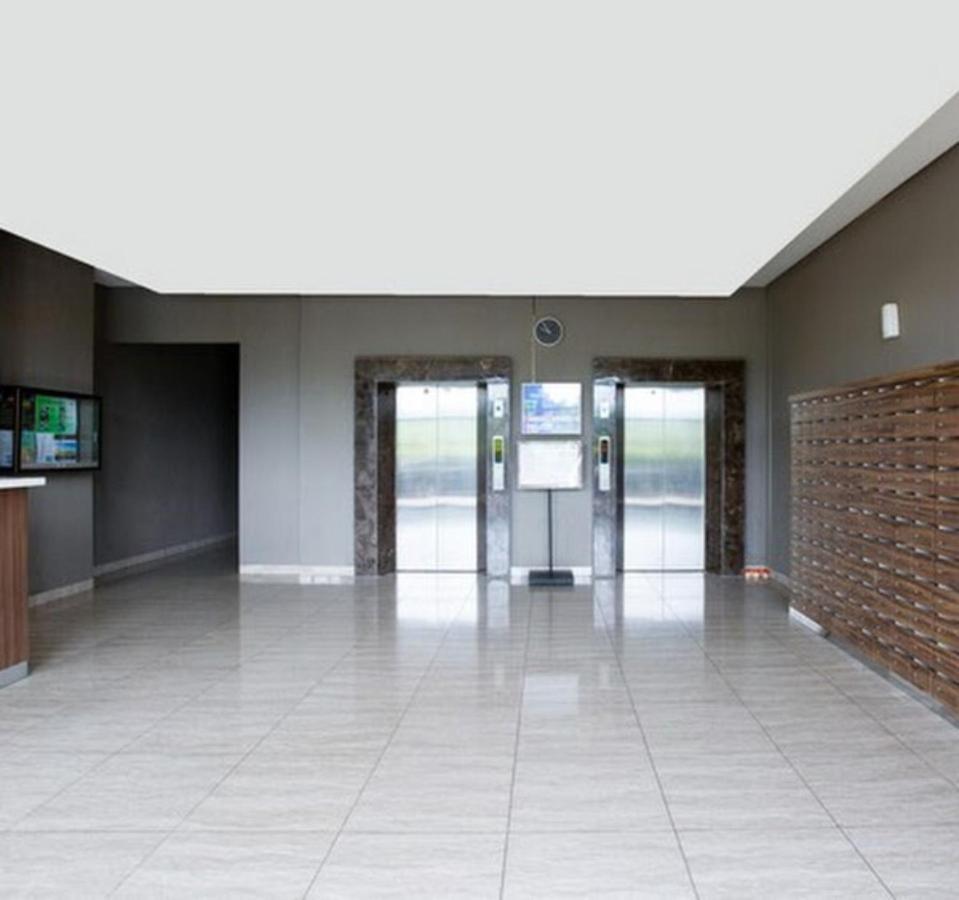 Dinda Apartment Serpong Green View Ciater Hilir Exterior photo